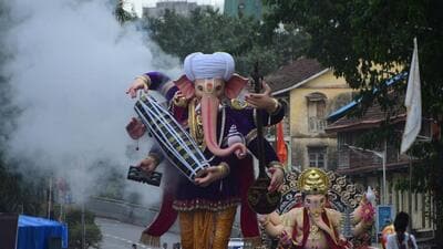 Mumbai, India – 02 Sept 2026: Devotees carry the Idol Lord Ganesh (Parelcha Raja) from Nikhil Khatu Ganesh Workshop ahead of the upcoming Ganesh Chaturthi festival, in Mumbai, India, on Tuesday, 02 Sept 2026. (Photo by Bhushan Koyande/HT Photo) Mumbai, India – 02 Sept 2026: Devotees carry the Idol Lord Ganesh (Parelcha Raja) from Nikhil Khatu Ganesh Workshop ahead of the upcoming Ganesh Chaturthi festival, in Mumbai, India, on Tuesday, 02 Sept 2026. (Photo by Bhushan Koyande/HT Photo)
