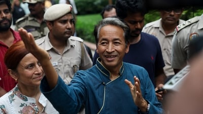 Sonam Wangchuk, education reformer who was on a hunger strike for 26 days at Jantar Mantar CJP protest to support the demand for resignation of education minister (REUTERS)