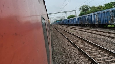 సుబేదార్‌గంజ్-యశ్వంతపూర్ స్పెషల్ ట్రైన్స్