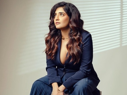 রাজনীতিতে যোগ দিলেন মানসী সেনগুপ্ত। 