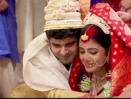 পারুল-রায়ানের বিয়েতে পরল কোন অশুভ শক্তির ছায়া?