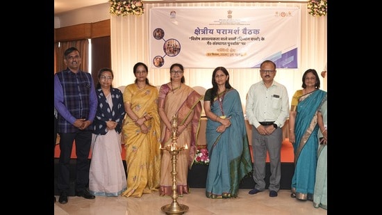SARA CEO Bhavana Saxena addresses the Western Regional Advisory Workshop of CARA in Pune on Thursday . (HT PHOTO)