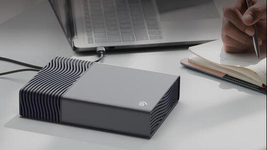 The Seagate OneTouch uses a bus-powered USB-C connection that transfers data and receives power over this single pipeline (Official photo)