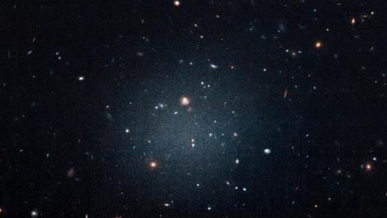New finding breathes life into dark matter hunt