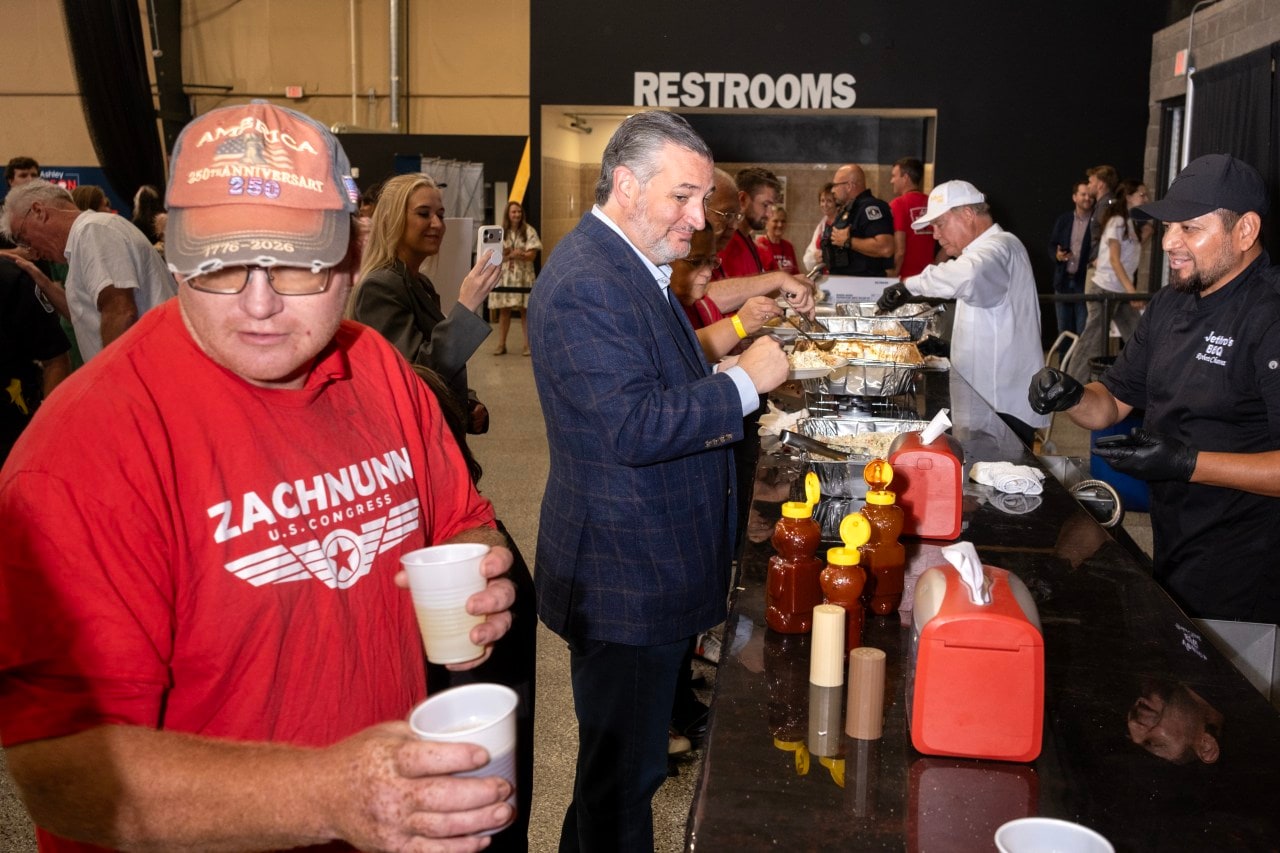 Cruz is already putting in the legwork in Iowa. Cruz is already putting in the legwork in Iowa.