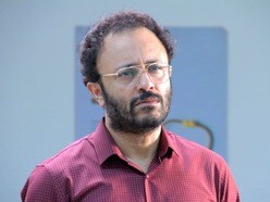 দুর্গাপুজোয় নতুন জামা দেবেন জয়জিৎ!