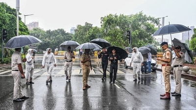Police officials claimed that the two journalists has been briefly detained following their breach of the VVIP route. (ANI/Representational)