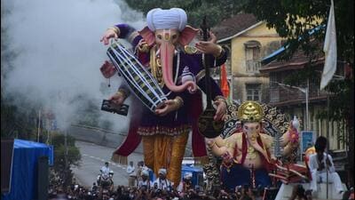 Ganpati idols make their way through city streets ahead of the 10-day festival. (HT Photo)