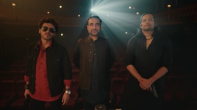 বক্স অফিসে কালিন ভাইয়ার ত্রাস! আওয়ারাপন ২-কে হারিয়ে প্রথমদিন কত আয় মির্জাপুরের? বক্স অফিসে কালিন ভাইয়ার ত্রাস! আওয়ারাপন ২-কে হারিয়ে প্রথমদিন কত আয় মির্জাপুরের?