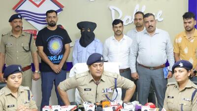 Police said the accused allegedly assaulted the elderly woman, fled with her gold bangle and later changed clothes to evade arrest. Police said the accused allegedly assaulted the elderly woman, fled with her gold bangle and later changed clothes to evade arrest.