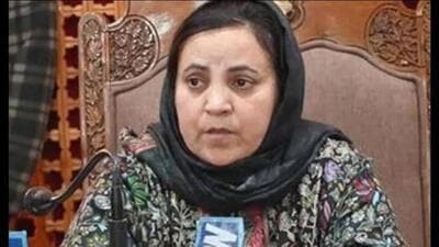 Sakina Itoo and representatives of the protesting interns met in Srinagar on Friday to resolve the issue. (HT File) Sakina Itoo and representatives of the protesting interns met in Srinagar on Friday to resolve the issue. (HT File)