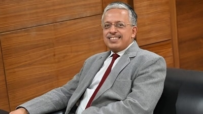 UP chief secretary Shashi Prakash Goyal is among the senior IAS officers due to retire in the coming months. (X/@spgoyal)