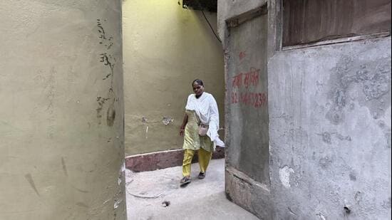 Lakshmi is at home, in a courtyard at the farthest end of Gali Godoya in Old Delhi. (HT Photo)