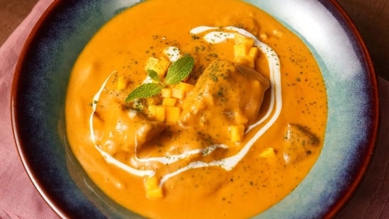 The mango butter chicken recipe requires approximately an hour to make. (sanjeevkapoor.com)
