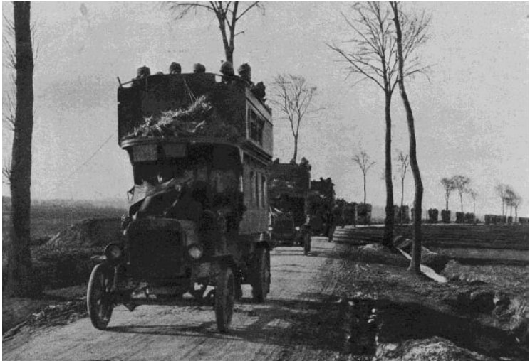 Indian soldiers arriving on double –decker buses (Indian Embassy in Brussels) Indian soldiers arriving on double –decker buses (Indian Embassy in Brussels)