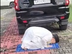 Haji Mohammad Usman offering namaz, allegedly on Moradabad Circuit House road.