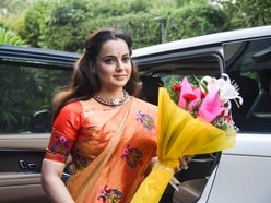 ‘গ্যাসই তো জ্বলছে না, শুধুই পোজ’, জন্মাষ্টমীর ভোগ রান্নার ভিডিয়ো দিয়ে ট্রোলড, জবাব কঙ্গনার