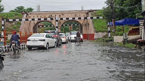 As many as 136 roads were reported closed across the state because of landslides and boulder falls, according to the latest district-wise assessment. (HT Sourced Photo)