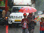 Heavy showers to lash parts of India on Sunday, rain spell to continue Monday