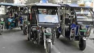 The transport department is considering suspending the registration of e-rickshaws that have remained without valid fitness certificates or insurance for a prolonged period. (File)