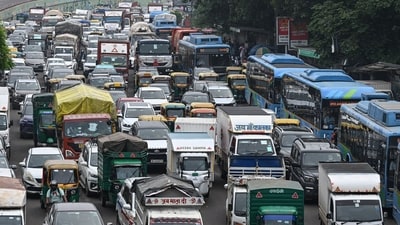 From ITO crossing, commercial vehicles will remain prohibited and have been advised to use IP Marg, DDU Marg and Bahadur Shah Zafar Marg. (HT Photo/Representational) From ITO crossing, commercial vehicles will remain prohibited and have been advised to use IP Marg, DDU Marg and Bahadur Shah Zafar Marg. (HT Photo/Representational)