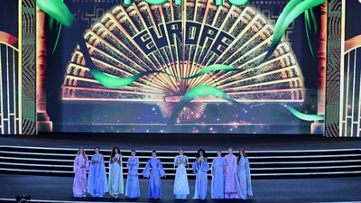 The particpants that made to the Europe Top 10 stand together on stage. (AFP) The particpants that made to the Europe Top 10 stand together on stage. (AFP)