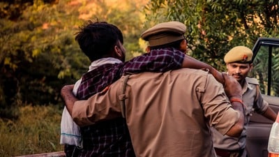 ওড়িশায় কাজে গিয়ে আচমকাই নিখোঁজ হয়ে যান নদিয়ার শান্তিপুরের এক যুবক। ওড়িশায় কাজে গিয়ে আচমকাই নিখোঁজ হয়ে যান নদিয়ার শান্তিপুরের এক যুবক।