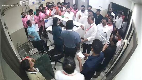 Discharge row of injured Govindas turn ugly as Shiv Sena workers assault Palghar hospital staff