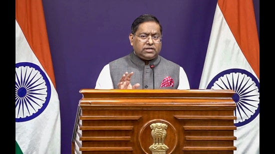 Ministry of External Affairs (MEA) Official Spokesperson Randhir Jaiswal addresses a press briefing at Jawahar Lal Nehru Bhawan in New Delhi. (PTI File)