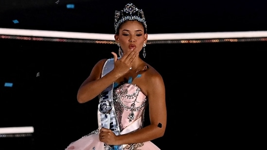 Joheirry Mola wins the Miss World 2026 title. 