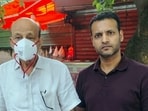 Hariram Bansal (L), the alleged owner of the building that collapsed in Satya Niketan, has been apprehended by the police in Bhiwadi, Khairthal-Tijara, on Monday. 