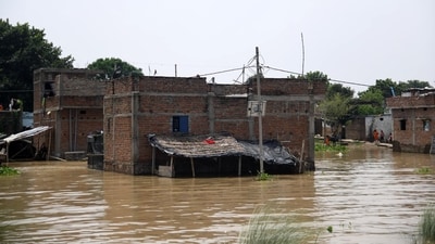 Floodwater from the Ganga and its tributaries continued to breach danger levels. (Santosh Kumar/HT Photo/Representational)