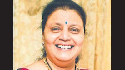 Former Mumbai mayor and Shiv Sena (UBT) leader Vishakha Raut has been disqualified as a corporator for six years after her Other Backward Classes (OBC) caste certificate was invalidated on August 20. (HT Photo)