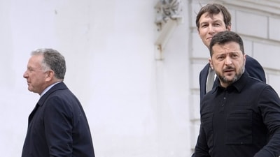 Steve Witkoff, US special envoy to the Middle East, left, Volodymyr Zelenskyy, Ukraine's president, right, and Jared Kushner, founder and chief executive of Affinity Partners LLC, arrive for talks in Kyiv, Ukraine, on Sunday, Aug. 6, 2026. (Bloomberg)