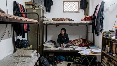 Parent raises concerns over poor PG conditions in DU. (Representational image generated using AI)