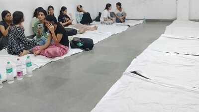 Sri Venkateshwar College and other DU colleges have offered shelter for students. (HT) Sri Venkateshwar College and other DU colleges have offered shelter for students. (HT)
