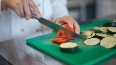 Plastic cutting boards are a health hazard, warns Dr Saurabh Sethi. (Pexel) Plastic cutting boards are a health hazard, warns Dr Saurabh Sethi. (Pexel)