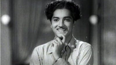 Successful Actor: ఇండియాలోనే మోస్ట్ సక్సెస్ఫుల్ స్టార్ హీరో.. 1000కిపైగా సినిమాలు.. 400కుపైగా హిట్స్ Successful Actor: ఇండియాలోనే మోస్ట్ సక్సెస్ఫుల్ స్టార్ హీరో.. 1000కిపైగా సినిమాలు.. 400కుపైగా హిట్స్