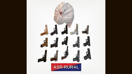 DGP Yadav said preliminary investigation revealed that the accused were allegedly in contact with foreign-based handlers, and were receiving consignments of illegal arms and drugs for further supply in the region. (HT)