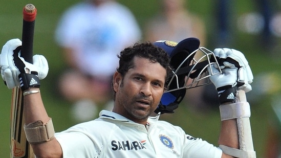 Sachin Tendulkar has purchased a 3.86-acre land parcel in Lonavala, <span class='webrupee'>₹</span>70 crore.