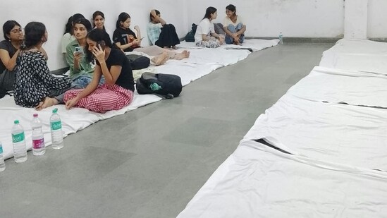 Sri Venkateshwar College and other DU colleges have offered shelter for students. (HT)