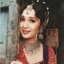 মায়ের কথায় প্রেমিকের বিরুদ্ধে আনেন ধর্ষণের অভিযোগ, কোথায় হারিয়ে গেলেন মালা সিনহা কন্যা?