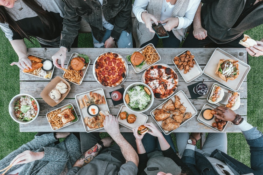 A healthy combination of foods for long-lasting alertness consists of moderate amounts of grains, protein, and fats. (Unsplash)