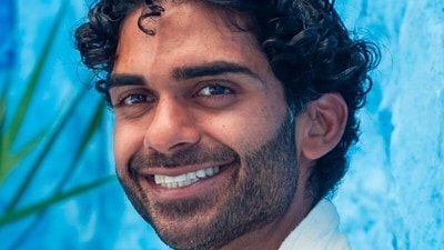 Neal Bakshi, a US citizen, was detained while re-entering the US.