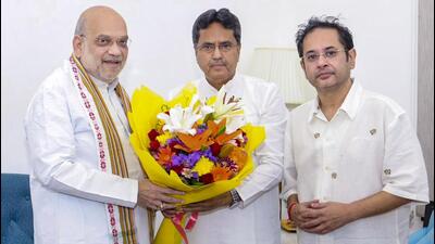 In this image posted on Sept. 4, 2026, Union Home Minister Amit Shah with Tripura Chief Minister Manik Saha, centre, during a meeting along with Tipra Motha Party founder Pradyot Bikram Manikya Debbarma, in New Delhi. (@DrManikSaha2) In this image posted on Sept. 4, 2026, Union Home Minister Amit Shah with Tripura Chief Minister Manik Saha, centre, during a meeting along with Tipra Motha Party founder Pradyot Bikram Manikya Debbarma, in New Delhi. (@DrManikSaha2)