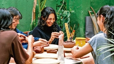 Travellers are swapping sightseeing for hands-on experiences (Adobe Stock) Travellers are swapping sightseeing for hands-on experiences (Adobe Stock)