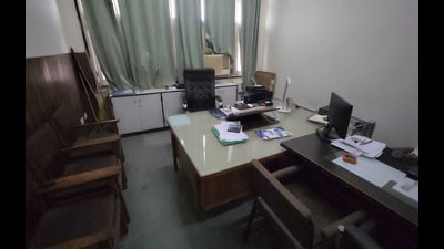 Offices at the mini-secretariat wearing a deserted look during the 'pen-down' strike in Bhatinda on Tuesday. (Sanjeev Kumar/HT)
