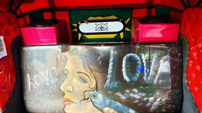 Paintings and photos are often found illustrated on the passenger seats of Delhi’s auto rickshaws. (HT Photo) Paintings and photos are often found illustrated on the passenger seats of Delhi’s auto rickshaws. (HT Photo)