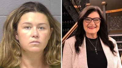 Who is Andrea Lyon (R)? Alleged killer mom Corie Walsh (L) retains Casey Anthony’s ex-lawyer (WILL COUNTY ADULT DETENTION FACILITY, Lyon and Kerr) Who is Andrea Lyon (R)? Alleged killer mom Corie Walsh (L) retains Casey Anthony’s ex-lawyer (WILL COUNTY ADULT DETENTION FACILITY, Lyon and Kerr)