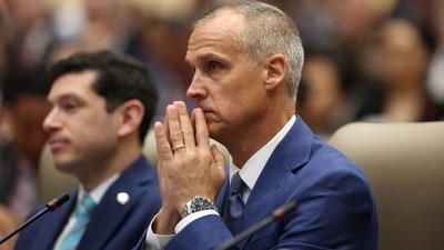 Chasing Side Deals, Flexing Influence: Lewandowski’s Power Moves at DHS Chasing Side Deals, Flexing Influence: Lewandowski’s Power Moves at DHS